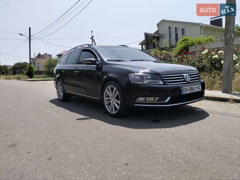 Универсал Volkswagen Passat 2011 в Николаеве