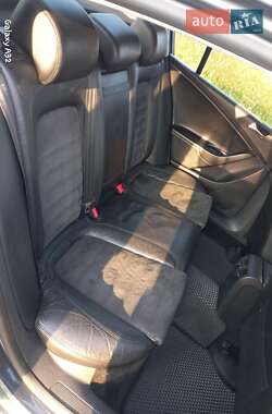 Седан Volkswagen Passat 2010 в 