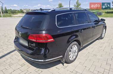 Універсал Volkswagen Passat 2012 в 