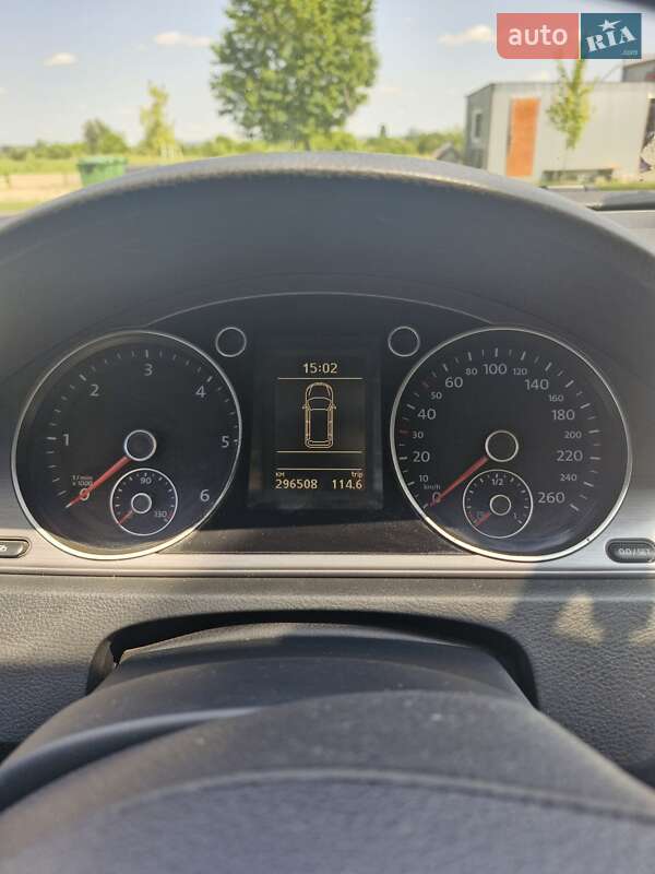 Универсал Volkswagen Passat 2012 в Ровно