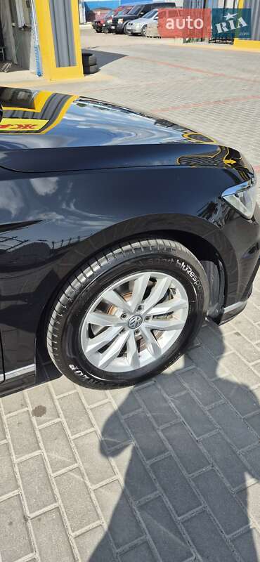 Универсал Volkswagen Passat 2017 в Василькове