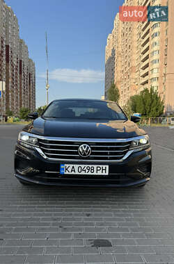 Седан Volkswagen Passat 2021 в Києві