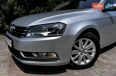 Универсал Volkswagen Passat 2011 в 