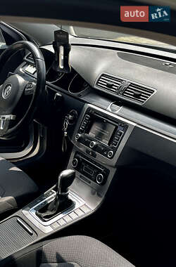 Универсал Volkswagen Passat 2011 в 