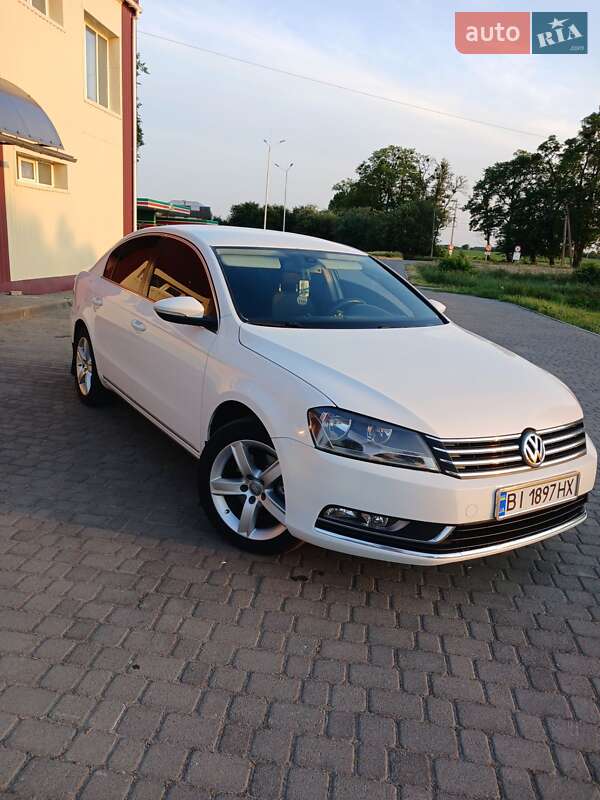 Volkswagen Passat 2011
