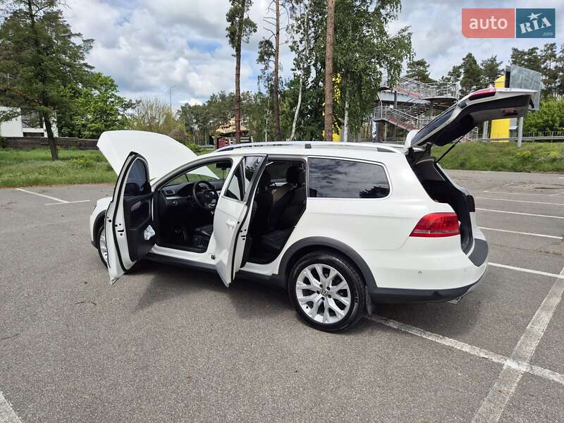 Універсал Volkswagen Passat 2014 в Києві
