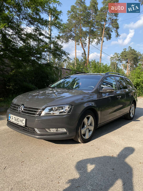 Volkswagen Passat 2011
