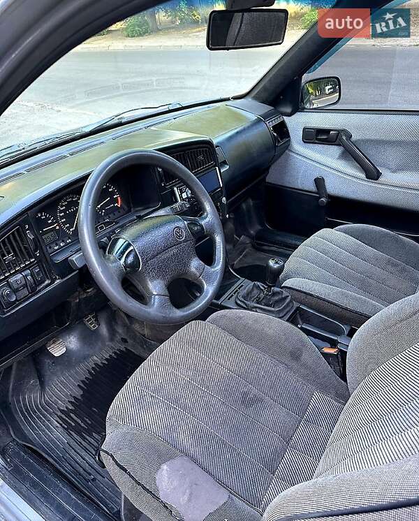 Седан Volkswagen Passat 1989 в Днепре