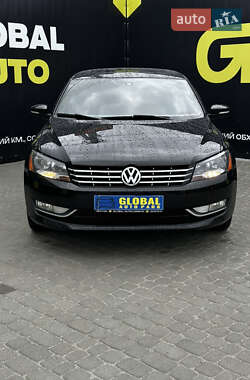 Седан Volkswagen Passat 2014 в Львове