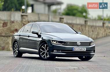 Седан Volkswagen Passat 2015 в 