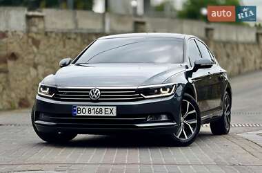 Седан Volkswagen Passat 2015 в Тернополе