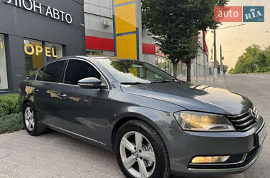Седан Volkswagen Passat 2011 в 