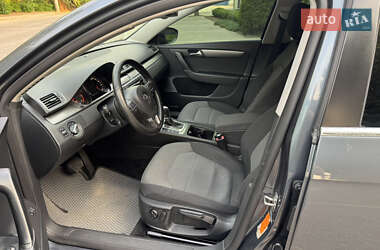 Седан Volkswagen Passat 2011 в 