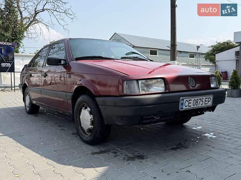 Седан Volkswagen Passat 1991 в Чернівцях