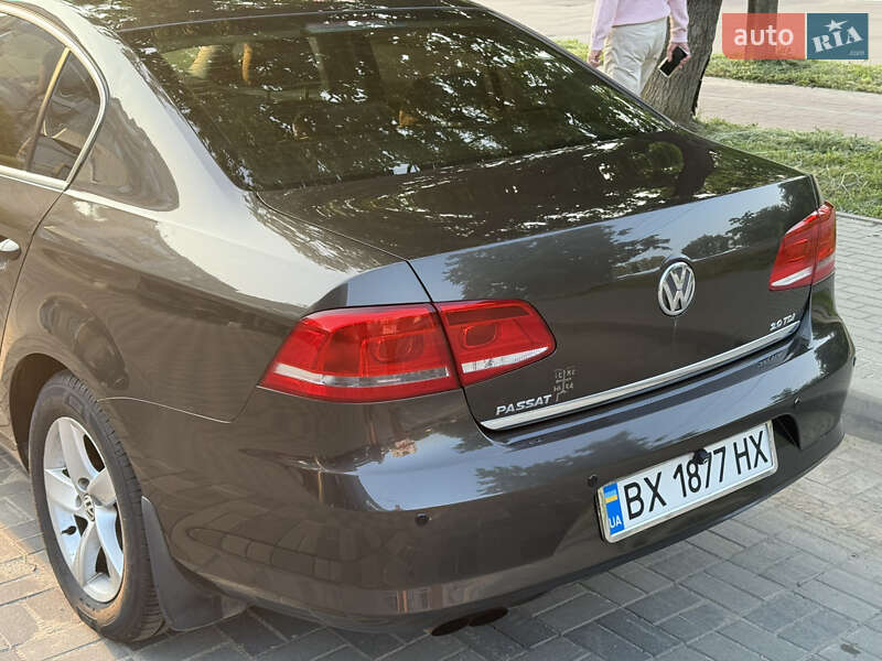 Седан Volkswagen Passat 2013 в Хмельницькому