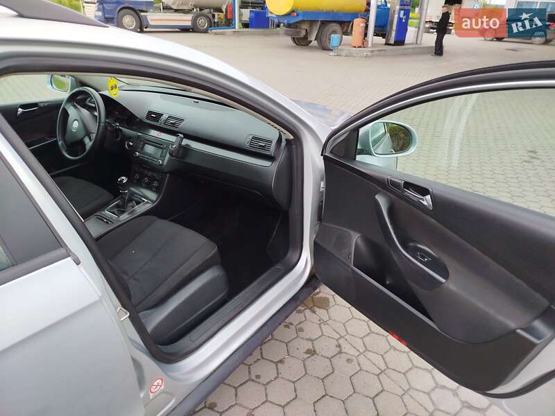 Универсал Volkswagen Passat 2006 в Кременце