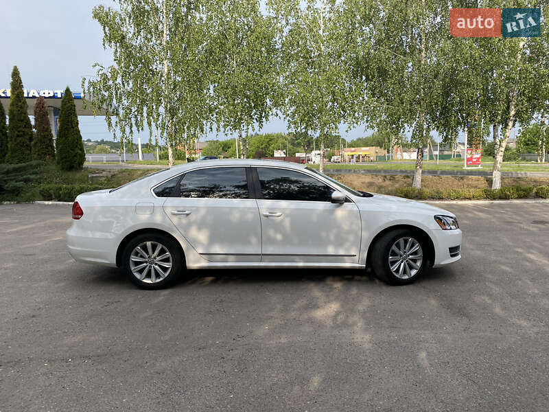 Седан Volkswagen Passat 2012 в Черкасах