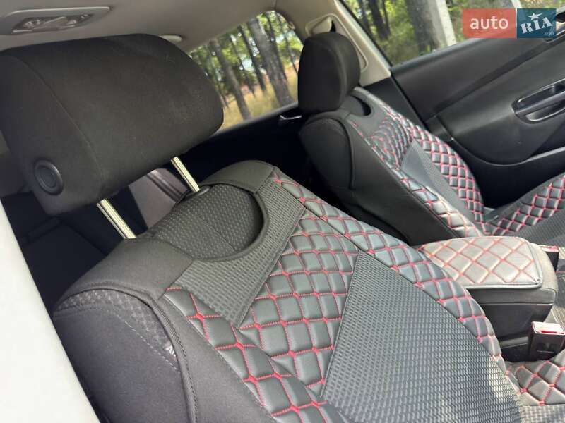 Универсал Volkswagen Passat 2006 в Ахтырке