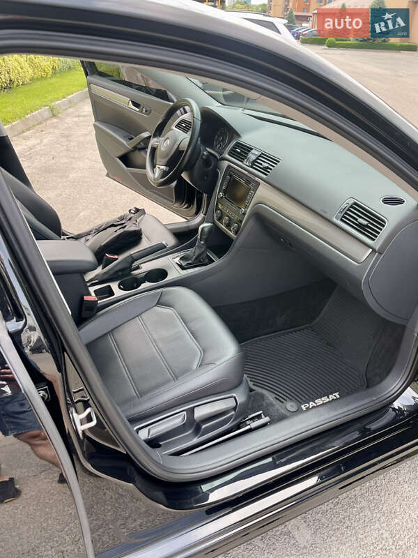 Седан Volkswagen Passat 2015 в Дніпрі