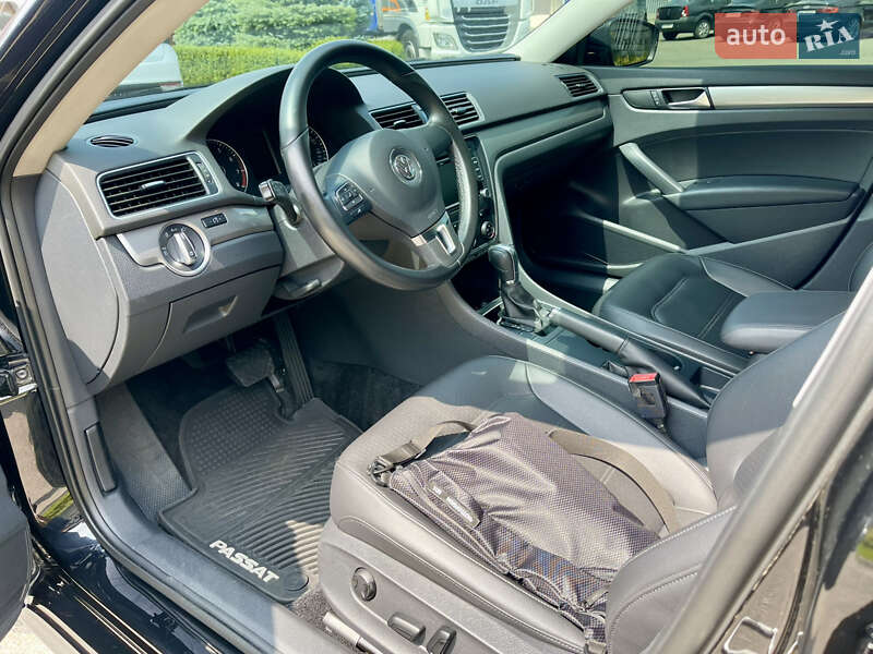 Седан Volkswagen Passat 2015 в Дніпрі