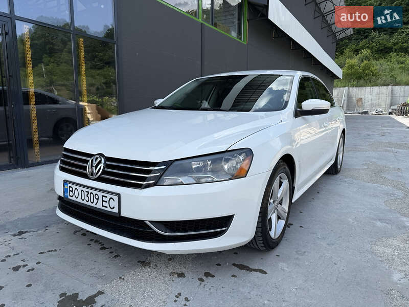 Седан Volkswagen Passat 2013 в Теребовле