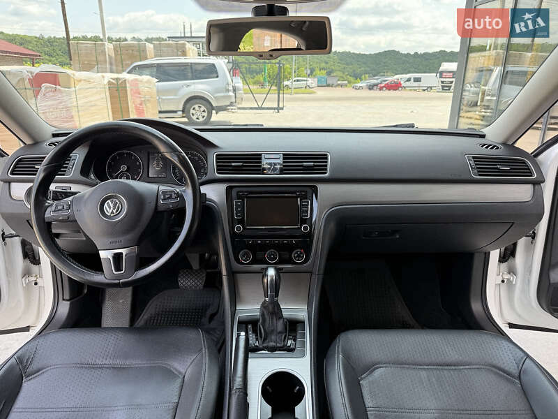 Седан Volkswagen Passat 2013 в Теребовле