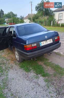 Седан Volkswagen Passat 1991 в 