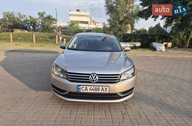 Седан Volkswagen Passat 2012 в Черкассах