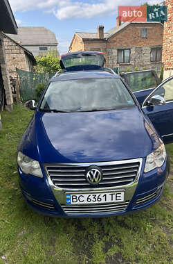 Універсал Volkswagen Passat 2007 в Жовкві