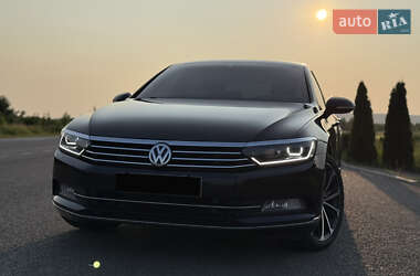Седан Volkswagen Passat 2017 в 