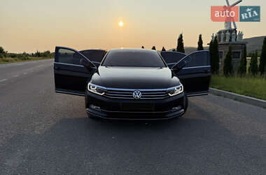 Седан Volkswagen Passat 2017 в 