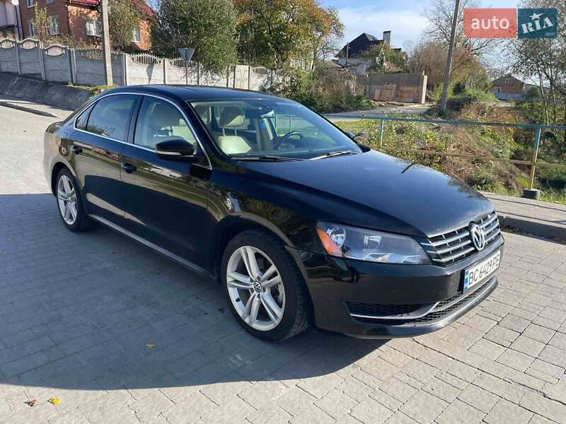 Седан Volkswagen Passat 2014 в Львові