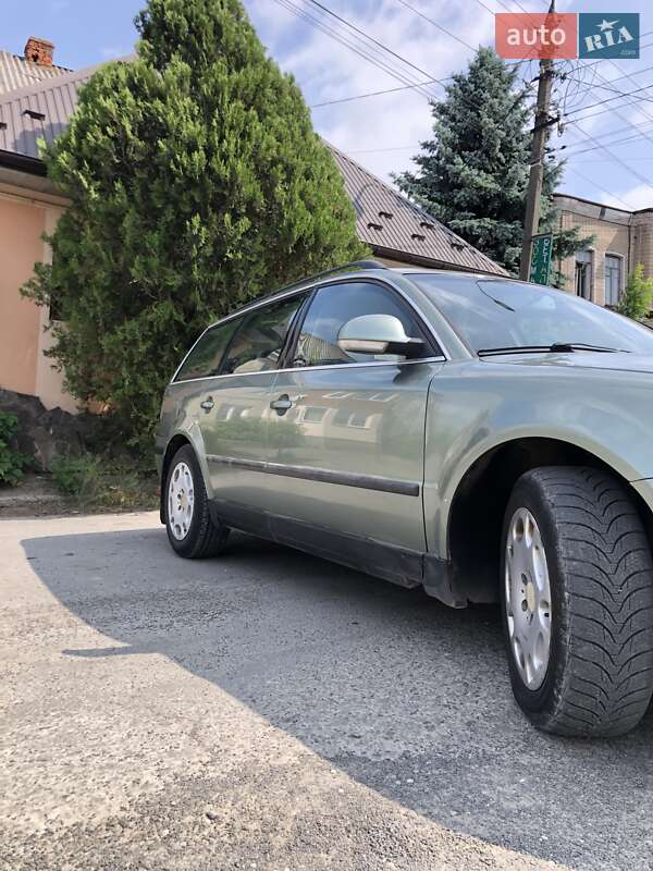 Универсал Volkswagen Passat 2003 в 