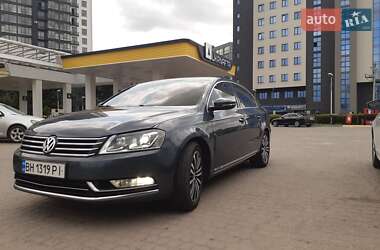 Седан Volkswagen Passat 2011 в Богородчанах