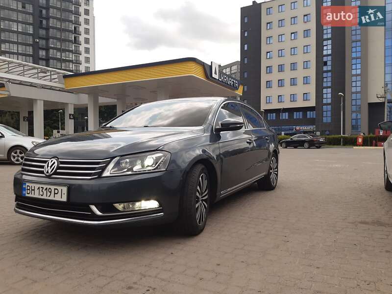 Volkswagen Passat 2011