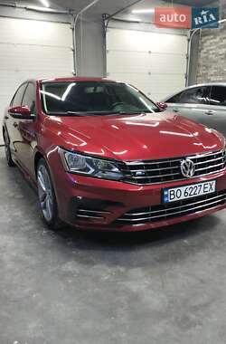 Седан Volkswagen Passat 2018 в Тернополі