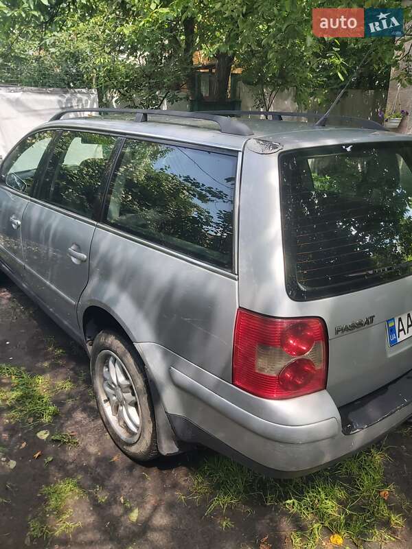 Універсал Volkswagen Passat 2002 в Києві