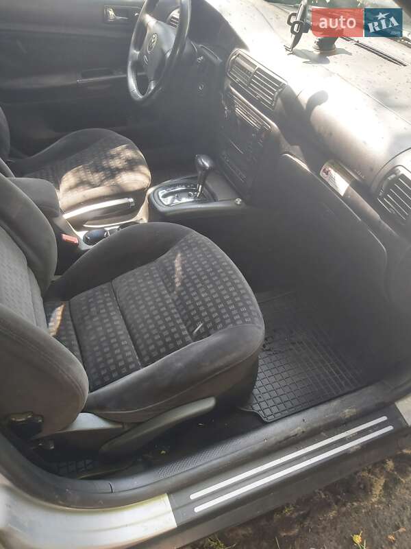 Універсал Volkswagen Passat 2002 в Києві