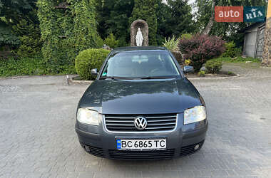 Седан Volkswagen Passat 2002 в Львове