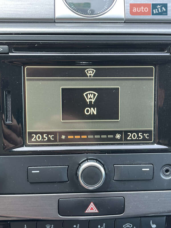 Універсал Volkswagen Passat 2014 в Луцьку