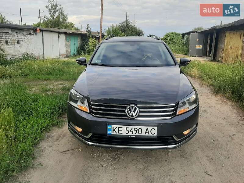 Volkswagen Passat 2011 Volkswagen Passat 2011