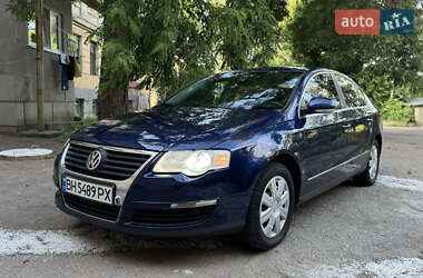 Седан Volkswagen Passat 2005 в Одессе