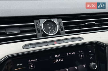 Седан Volkswagen Passat 2018 в 
