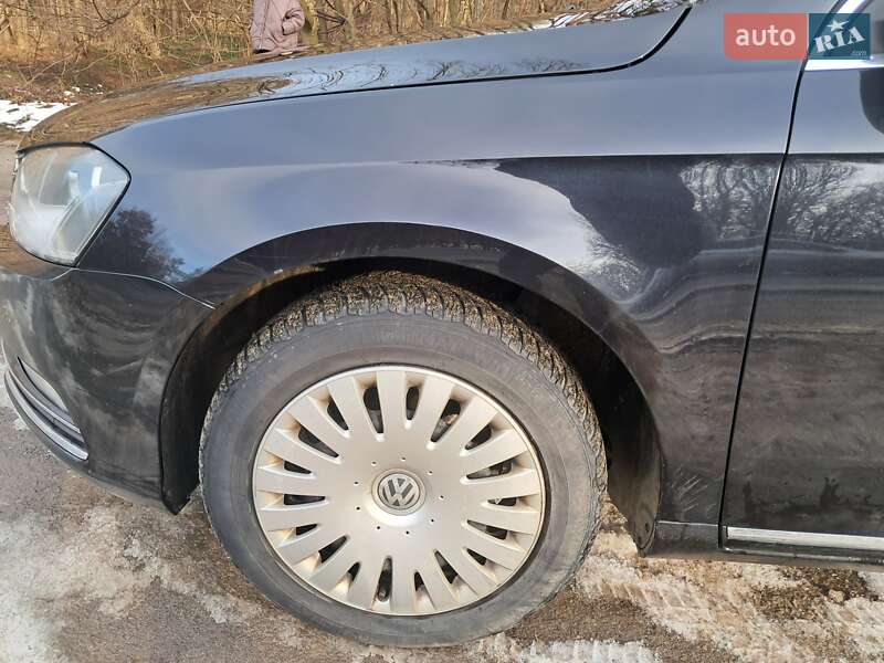 Универсал Volkswagen Passat 2011 в Новояворовске