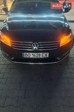 Универсал Volkswagen Passat 2011 в Хмельницком