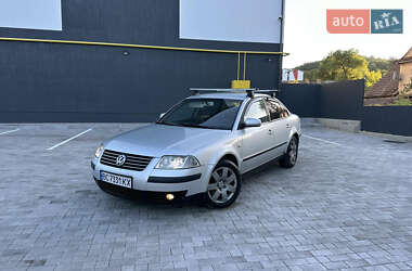 Седан Volkswagen Passat 2001 в 