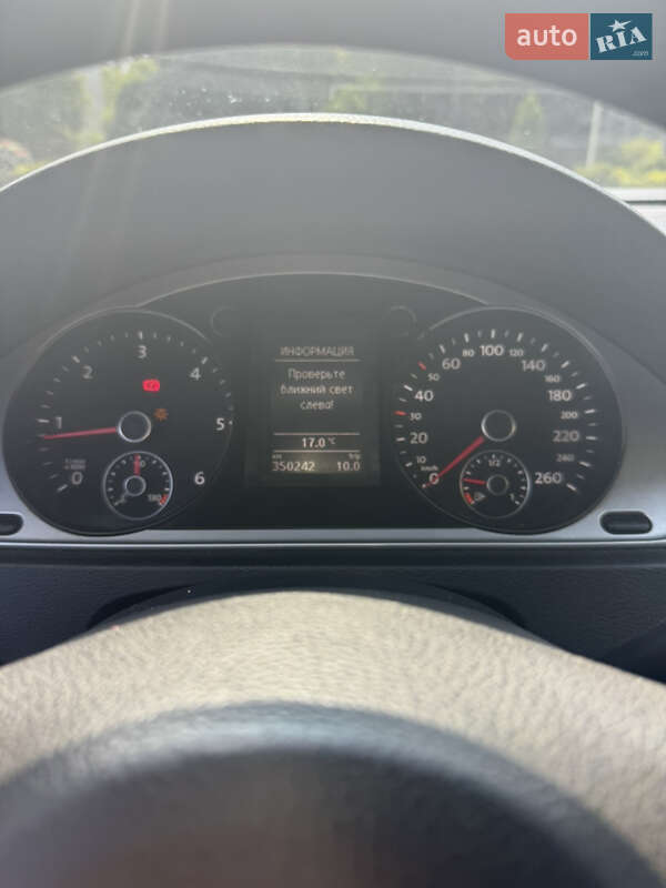 Седан Volkswagen Passat 2011 в Кременчуге