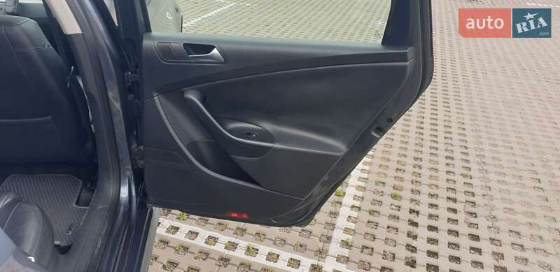 Универсал Volkswagen Passat 2010 в Кагарлыке