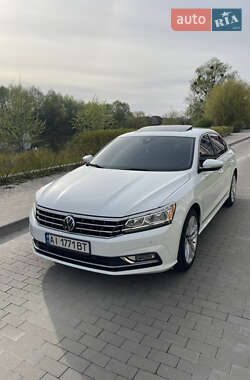 Седан Volkswagen Passat 2017 в Києві
