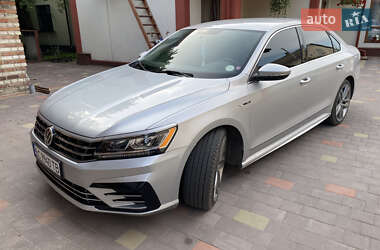 Седан Volkswagen Passat 2016 в Шептицькому